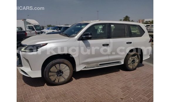 Acheter Import Voiture Lexus LX Blanc à Import - Dubai, Bujumbura Acheter Import Voiture Lexus LX Blanc à Import - Dubai, Bujumbura