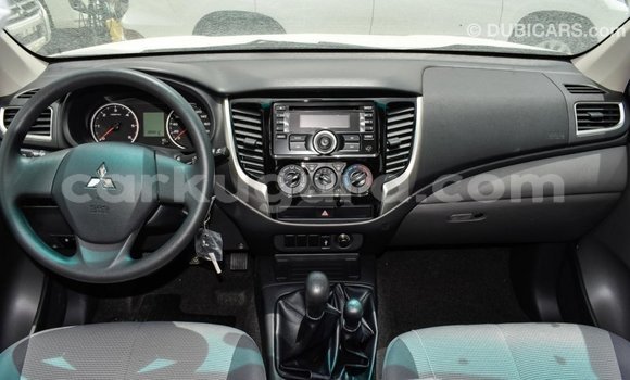 Acheter Import Voiture Mitsubishi L200 Autre à Import - Dubai, Bujumbura Acheter Import Voiture Mitsubishi L200 Autre à Import - Dubai, Bujumbura