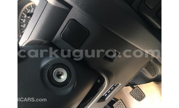 Acheter Import Voiture Toyota Land Cruiser Blanc à Import - Dubai, Bujumbura Acheter Import Voiture Toyota Land Cruiser Blanc à Import - Dubai, Bujumbura