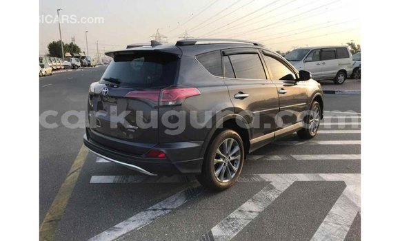 Nunua Imported Toyota 4Runner Nyeusi Gari ndani ya Import - Dubai nchini Bujumbura Nunua Imported Toyota 4Runner Nyeusi Gari ndani ya Import - Dubai nchini Bujumbura