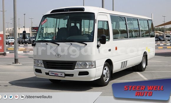 Acheter Import Voiture Toyota Coaster Blanc à Import - Dubai, Bujumbura Acheter Import Voiture Toyota Coaster Blanc à Import - Dubai, Bujumbura