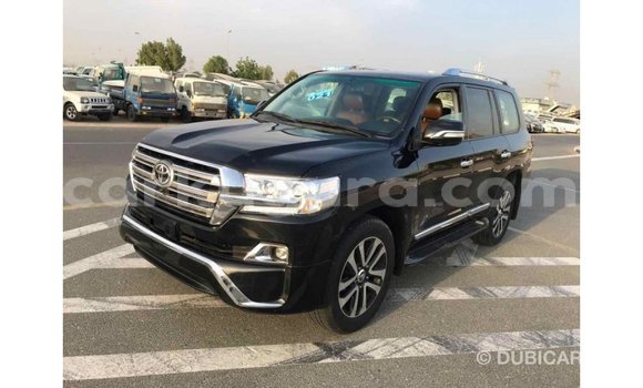 Acheter Import Voiture Toyota Land Cruiser Noir à Import - Dubai, Bujumbura Acheter Import Voiture Toyota Land Cruiser Noir à Import - Dubai, Bujumbura