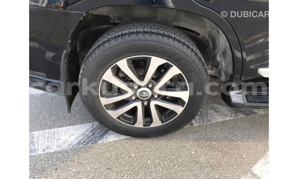 Acheter Import Voiture Toyota Land Cruiser Noir à Import - Dubai, Bujumbura Acheter Import Voiture Toyota Land Cruiser Noir à Import - Dubai, Bujumbura