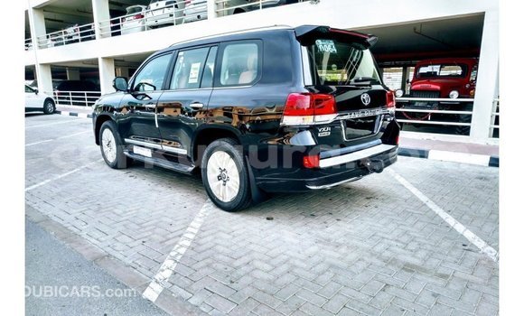 Nunua Imported Toyota Land Cruiser Nyeusi Gari ndani ya Import - Dubai nchini Bujumbura Nunua Imported Toyota Land Cruiser Nyeusi Gari ndani ya Import - Dubai nchini Bujumbura