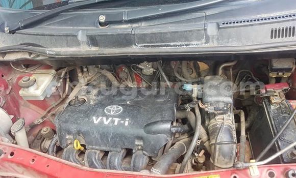 Acheter Occasion Voiture Toyota Porte Rouge à Bujumbura, Bujumbura Acheter Occasion Voiture Toyota Porte Rouge à Bujumbura, Bujumbura