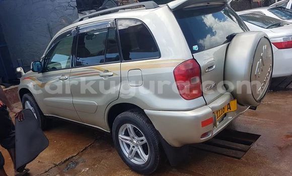 Acheter Occasion Voiture Toyota RAV4 Beige à Bujumbura, Bujumbura Acheter Occasion Voiture Toyota RAV4 Beige à Bujumbura, Bujumbura