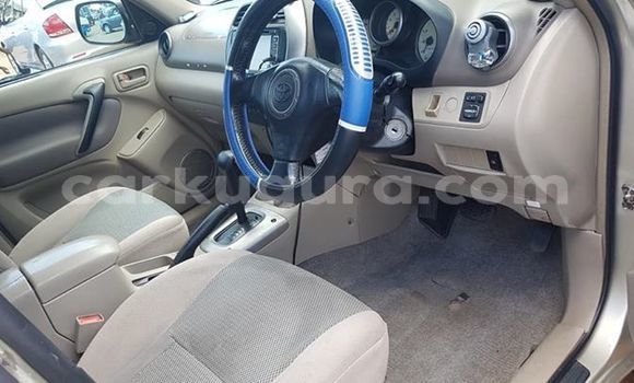 Acheter Occasion Voiture Toyota RAV4 Beige à Bujumbura, Bujumbura Acheter Occasion Voiture Toyota RAV4 Beige à Bujumbura, Bujumbura