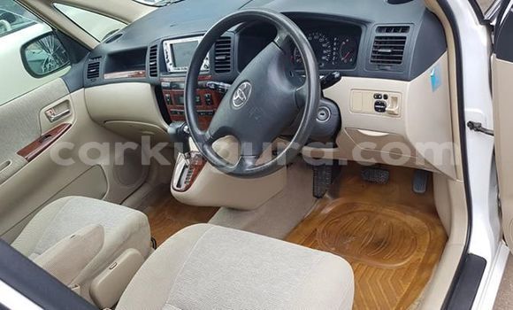 Acheter Occasion Voiture Toyota Spacio Blanc à Bujumbura, Bujumbura Acheter Occasion Voiture Toyota Spacio Blanc à Bujumbura, Bujumbura