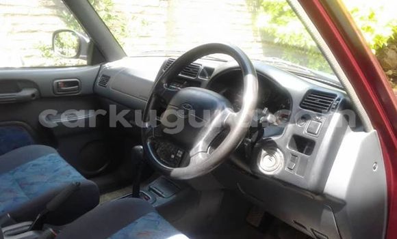 Nunua Ilio tumika Toyota RAV4 Nyekundu Gari ndani ya Bujumbura nchini Bujumbura Nunua Ilio tumika Toyota RAV4 Nyekundu Gari ndani ya Bujumbura nchini Bujumbura