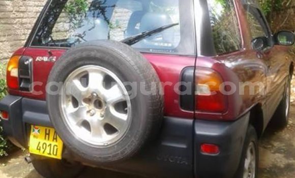 Nunua Ilio tumika Toyota RAV4 Nyekundu Gari ndani ya Bujumbura nchini Bujumbura Nunua Ilio tumika Toyota RAV4 Nyekundu Gari ndani ya Bujumbura nchini Bujumbura