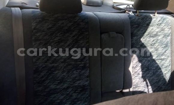 Nunua Ilio tumika Toyota Carina Nyeupe Gari ndani ya Bujumbura nchini Bujumbura Nunua Ilio tumika Toyota Carina Nyeupe Gari ndani ya Bujumbura nchini Bujumbura