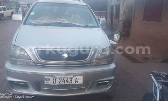 Nunua Ilio tumika Toyota Harrier Fedha Gari ndani ya Bujumbura nchini Bujumbura Nunua Ilio tumika Toyota Harrier Fedha Gari ndani ya Bujumbura nchini Bujumbura