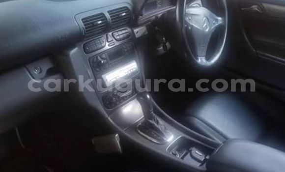 Nunua Ilio tumika Mercedes-Benz C–Class Nyeusi Gari ndani ya Bujumbura nchini Bujumbura Nunua Ilio tumika Mercedes-Benz C–Class Nyeusi Gari ndani ya Bujumbura nchini Bujumbura