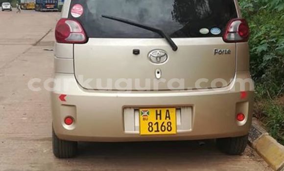 Nunua Ilio tumika Toyota Porte Beige Gari ndani ya Bujumbura nchini Bujumbura Nunua Ilio tumika Toyota Porte Beige Gari ndani ya Bujumbura nchini Bujumbura