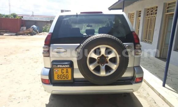 Nunua Ilio tumika Toyota Land Cruiser Prado Fedha Gari ndani ya Bujumbura nchini Bujumbura Nunua Ilio tumika Toyota Land Cruiser Prado Fedha Gari ndani ya Bujumbura nchini Bujumbura