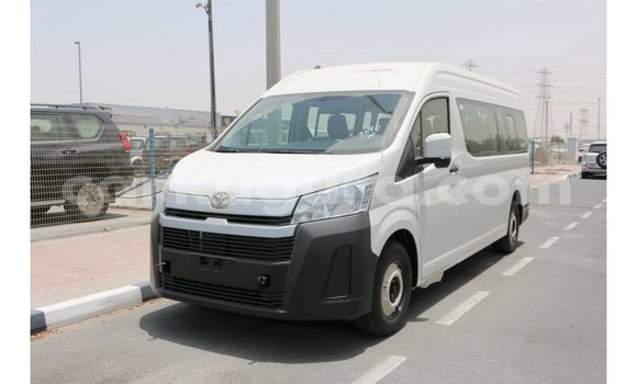 Nunua Imported Toyota Hiace Nyeupe Gari ndani ya Import - Dubai nchini Bujumbura Nunua Imported Toyota Hiace Nyeupe Gari ndani ya Import - Dubai nchini Bujumbura