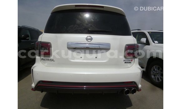 Acheter Import Voiture Nissan Patrol Blanc à Import - Dubai, Bujumbura Acheter Import Voiture Nissan Patrol Blanc à Import - Dubai, Bujumbura