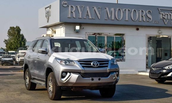 Nunua Imported Toyota Fortuner Nyingine Gari ndani ya Import - Dubai nchini Bujumbura Nunua Imported Toyota Fortuner Nyingine Gari ndani ya Import - Dubai nchini Bujumbura
