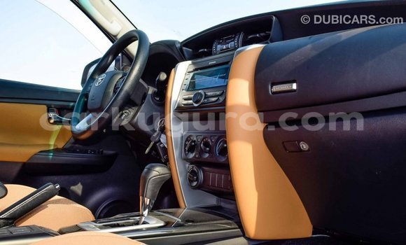 Nunua Imported Toyota Fortuner Nyingine Gari ndani ya Import - Dubai nchini Bujumbura Nunua Imported Toyota Fortuner Nyingine Gari ndani ya Import - Dubai nchini Bujumbura