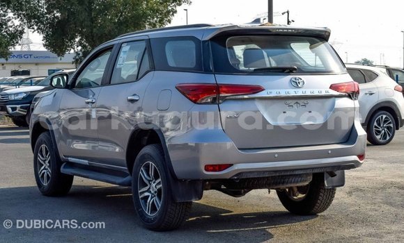 Nunua Imported Toyota Fortuner Nyingine Gari ndani ya Import - Dubai nchini Bujumbura Nunua Imported Toyota Fortuner Nyingine Gari ndani ya Import - Dubai nchini Bujumbura