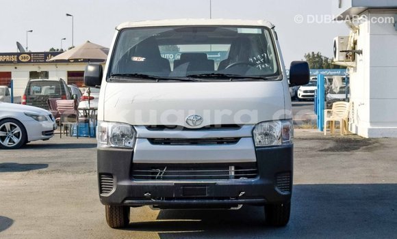Nunua Imported Toyota Hiace Nyeupe Gari ndani ya Import - Dubai nchini Bujumbura Nunua Imported Toyota Hiace Nyeupe Gari ndani ya Import - Dubai nchini Bujumbura