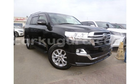 Acheter Import Voiture Toyota Land Cruiser Noir à Import - Dubai, Bujumbura Acheter Import Voiture Toyota Land Cruiser Noir à Import - Dubai, Bujumbura