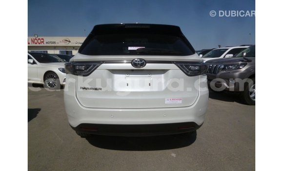 Nunua Imported Toyota Harrier Nyeupe Gari ndani ya Import - Dubai nchini Bujumbura Nunua Imported Toyota Harrier Nyeupe Gari ndani ya Import - Dubai nchini Bujumbura