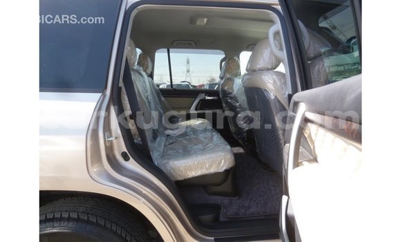 Acheter Import Voiture Toyota Land Cruiser Autre à Import - Dubai, Bujumbura Acheter Import Voiture Toyota Land Cruiser Autre à Import - Dubai, Bujumbura