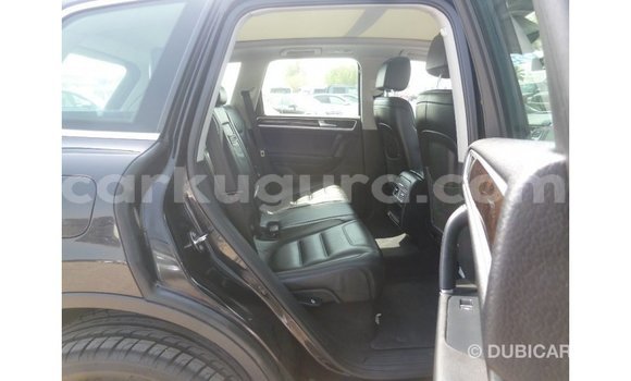 Acheter Import Voiture Volkswagen Touareg Noir à Import - Dubai, Bujumbura Acheter Import Voiture Volkswagen Touareg Noir à Import - Dubai, Bujumbura