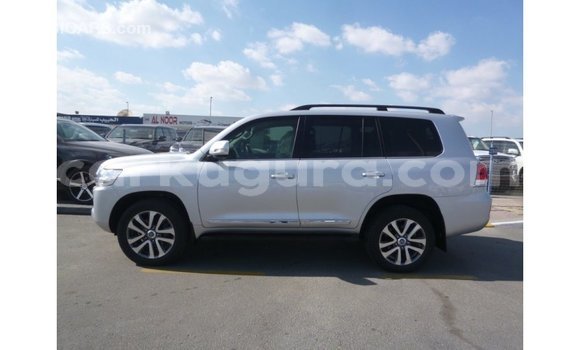 Nunua Imported Toyota Land Cruiser Nyingine Gari ndani ya Import - Dubai nchini Bujumbura Nunua Imported Toyota Land Cruiser Nyingine Gari ndani ya Import - Dubai nchini Bujumbura