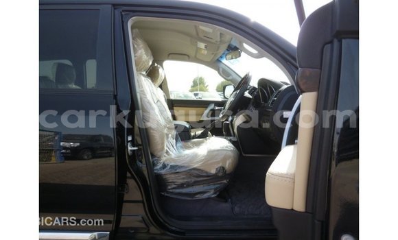 Buy Import Toyota Land Cruiser Black Car in Import - Dubai in Bujumbura Buy Import Toyota Land Cruiser Black Car in Import - Dubai in Bujumbura
