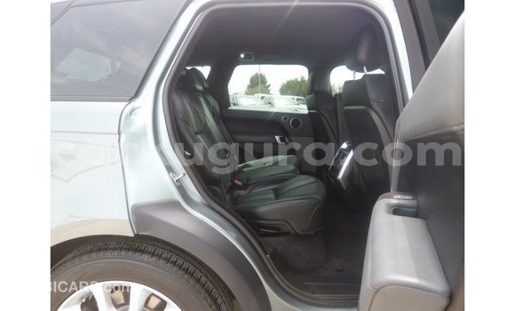 Buy Import Land Rover Range Rover Green Car in Import - Dubai in Bujumbura Buy Import Land Rover Range Rover Green Car in Import - Dubai in Bujumbura