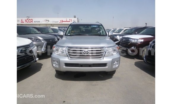 Buy Import Toyota Land Cruiser Other Car in Import - Dubai in Bujumbura Buy Import Toyota Land Cruiser Other Car in Import - Dubai in Bujumbura