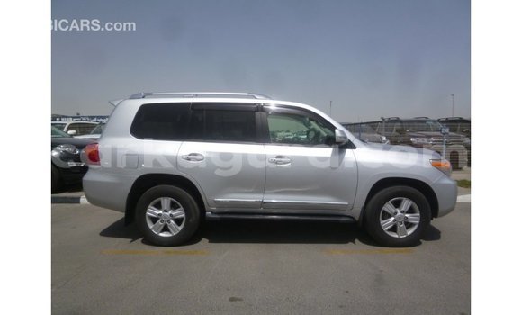 Buy Import Toyota Land Cruiser Other Car in Import - Dubai in Bujumbura Buy Import Toyota Land Cruiser Other Car in Import - Dubai in Bujumbura