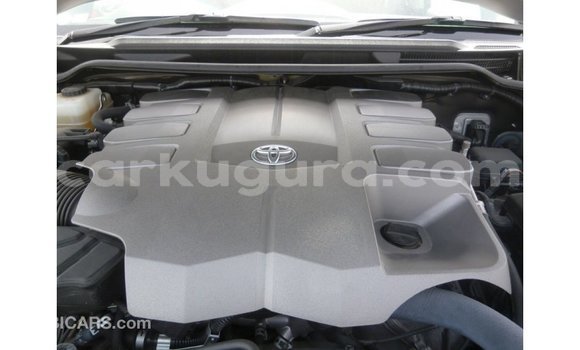 Buy Import Toyota Land Cruiser Other Car in Import - Dubai in Bujumbura Buy Import Toyota Land Cruiser Other Car in Import - Dubai in Bujumbura