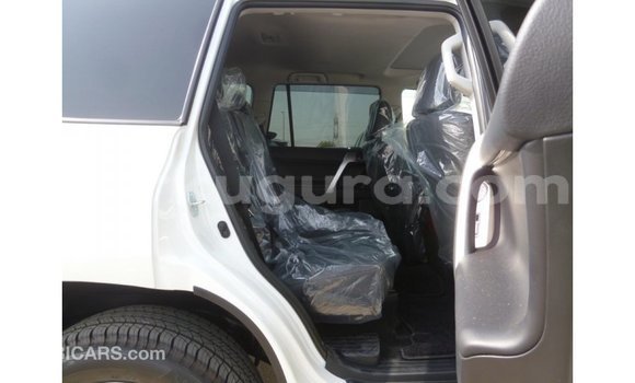 Acheter Import Voiture Toyota Prado Blanc à Import - Dubai, Bujumbura Acheter Import Voiture Toyota Prado Blanc à Import - Dubai, Bujumbura