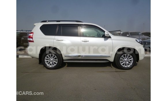 Acheter Import Voiture Toyota Prado Blanc à Import - Dubai, Bujumbura Acheter Import Voiture Toyota Prado Blanc à Import - Dubai, Bujumbura