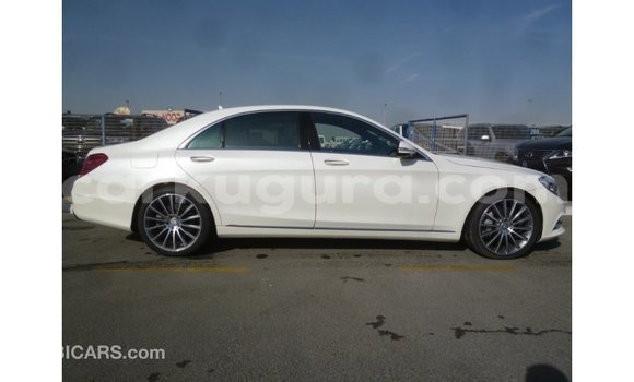 Buy Import Mercedes-Benz 190 White Car in Import - Dubai in Bujumbura Buy Import Mercedes-Benz 190 White Car in Import - Dubai in Bujumbura
