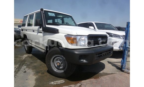 Buy Import Toyota Land Cruiser White Car in Import - Dubai in Bujumbura Buy Import Toyota Land Cruiser White Car in Import - Dubai in Bujumbura