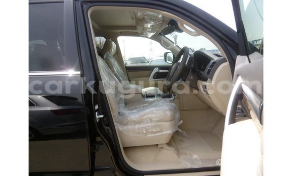 Acheter Import Voiture Toyota Land Cruiser Noir à Import - Dubai, Bujumbura Acheter Import Voiture Toyota Land Cruiser Noir à Import - Dubai, Bujumbura