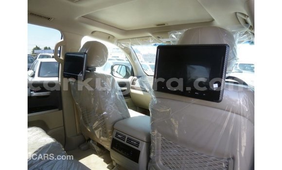 Acheter Import Voiture Toyota Land Cruiser Blanc à Import - Dubai, Bujumbura Acheter Import Voiture Toyota Land Cruiser Blanc à Import - Dubai, Bujumbura