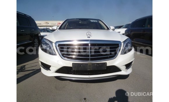Acheter Import Voiture Mercedes-Benz 190 Blanc à Import - Dubai, Bujumbura Acheter Import Voiture Mercedes-Benz 190 Blanc à Import - Dubai, Bujumbura