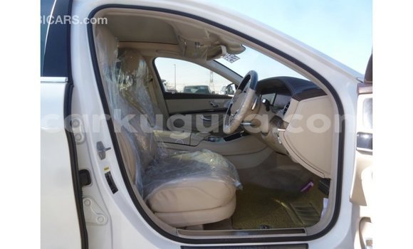 Acheter Import Voiture Mercedes-Benz 190 Blanc à Import - Dubai, Bujumbura Acheter Import Voiture Mercedes-Benz 190 Blanc à Import - Dubai, Bujumbura