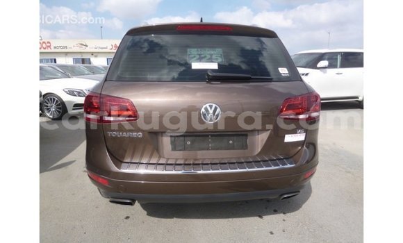 Acheter Import Voiture Volkswagen Touareg Marron à Import - Dubai, Bujumbura Acheter Import Voiture Volkswagen Touareg Marron à Import - Dubai, Bujumbura
