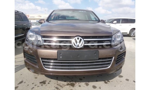 Acheter Import Voiture Volkswagen Touareg Marron à Import - Dubai, Bujumbura Acheter Import Voiture Volkswagen Touareg Marron à Import - Dubai, Bujumbura