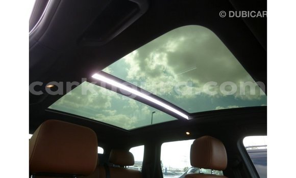 Acheter Import Voiture Volkswagen Touareg Marron à Import - Dubai, Bujumbura Acheter Import Voiture Volkswagen Touareg Marron à Import - Dubai, Bujumbura