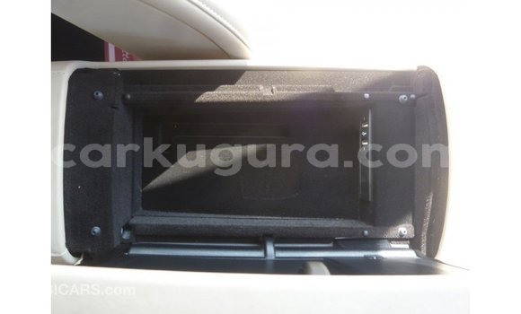 Nunua Imported Mercedes-Benz 190 Bluu Gari ndani ya Import - Dubai nchini Bujumbura Nunua Imported Mercedes-Benz 190 Bluu Gari ndani ya Import - Dubai nchini Bujumbura