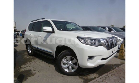 Acheter Import Voiture Toyota Prado Blanc à Import - Dubai, Bujumbura Acheter Import Voiture Toyota Prado Blanc à Import - Dubai, Bujumbura