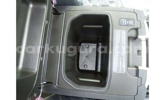 Acheter Import Voiture Toyota Land Cruiser Noir à Import - Dubai, Bujumbura Acheter Import Voiture Toyota Land Cruiser Noir à Import - Dubai, Bujumbura