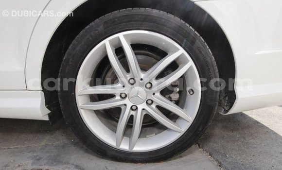 Acheter Import Voiture Mercedes-Benz 200 Blanc à Import - Dubai, Bujumbura Acheter Import Voiture Mercedes-Benz 200 Blanc à Import - Dubai, Bujumbura